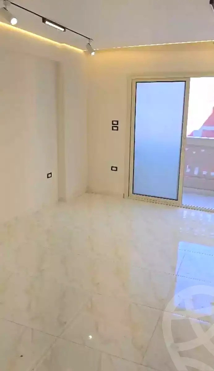 https://aqarmap.com.eg/ar/listing/6867468-for-sale-alexandria-lsywf-el-daraeb-st