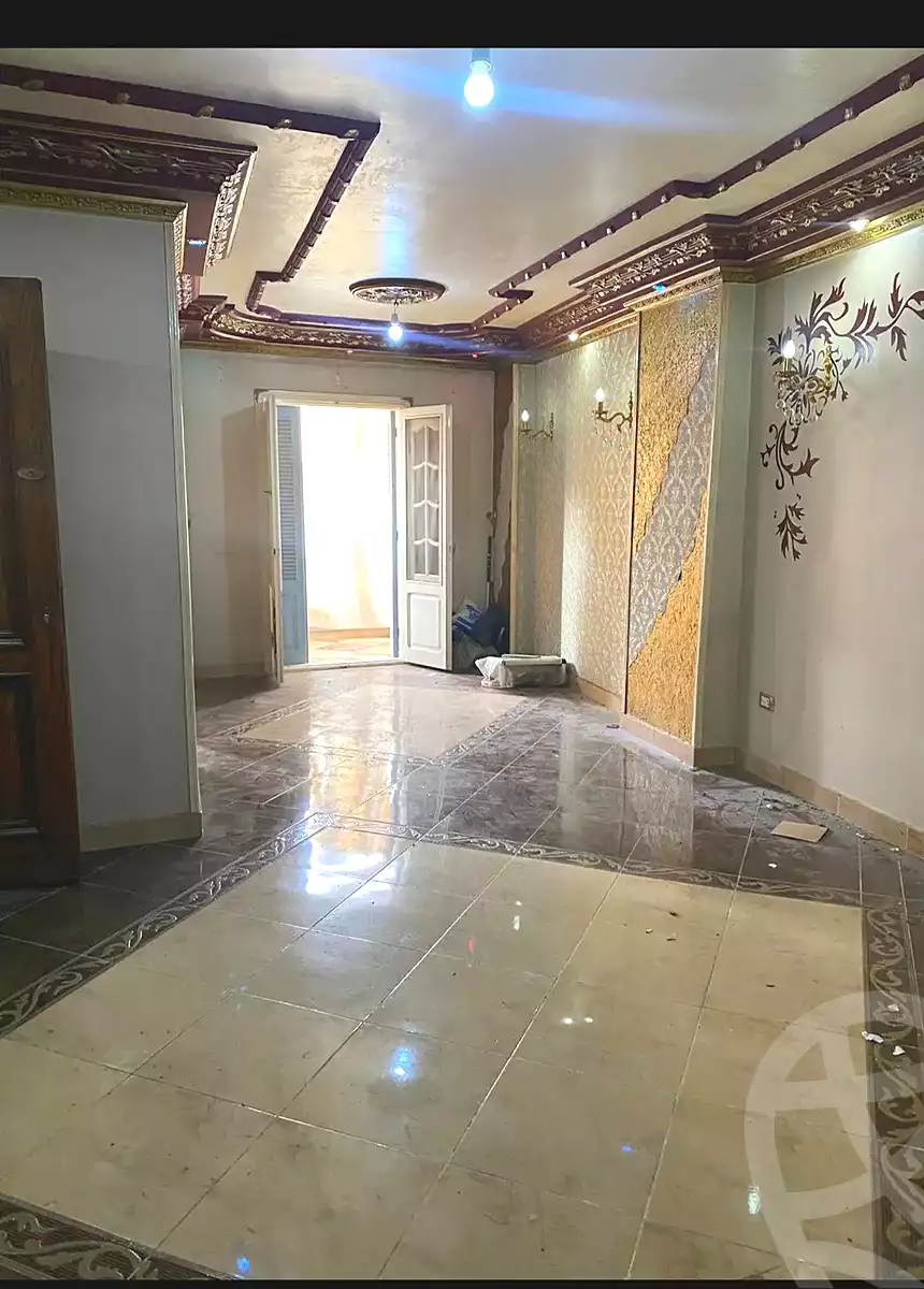 https://aqarmap.com.eg/ar/listing/6867823-for-sale-alexandria-moharram-bey-kanal-al-mahmoudeya-al-bahri-st