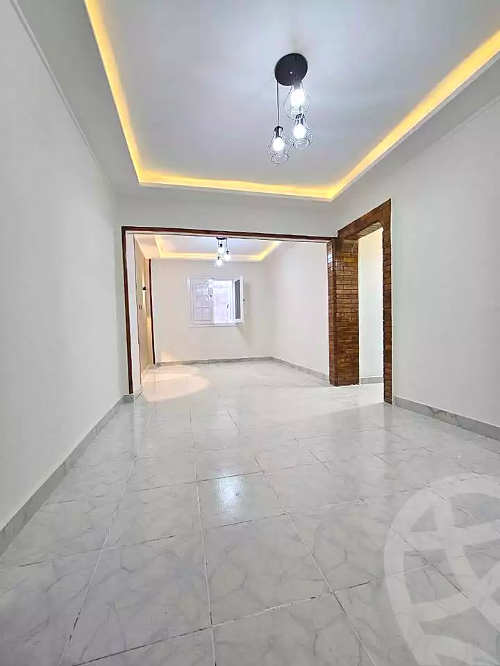 https://aqarmap.com.eg/ar/listing/6867806-for-sale-alexandria-al-agamy-shataa-el-nakheel