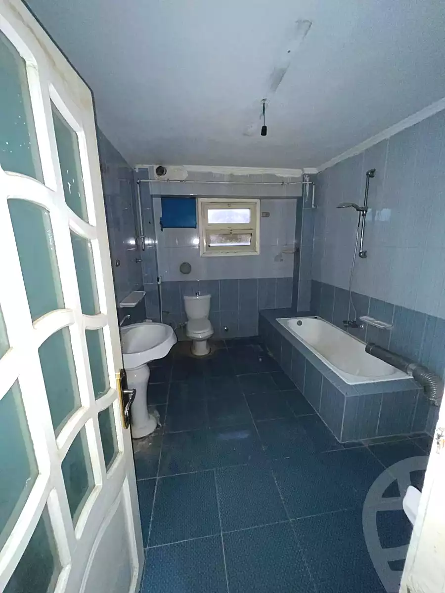 https://aqarmap.com.eg/ar/listing/6868774-for-rent-cairo-6th-of-october-el-ahyaa-neighborhood-3rd-al-hay-al-thalith-st