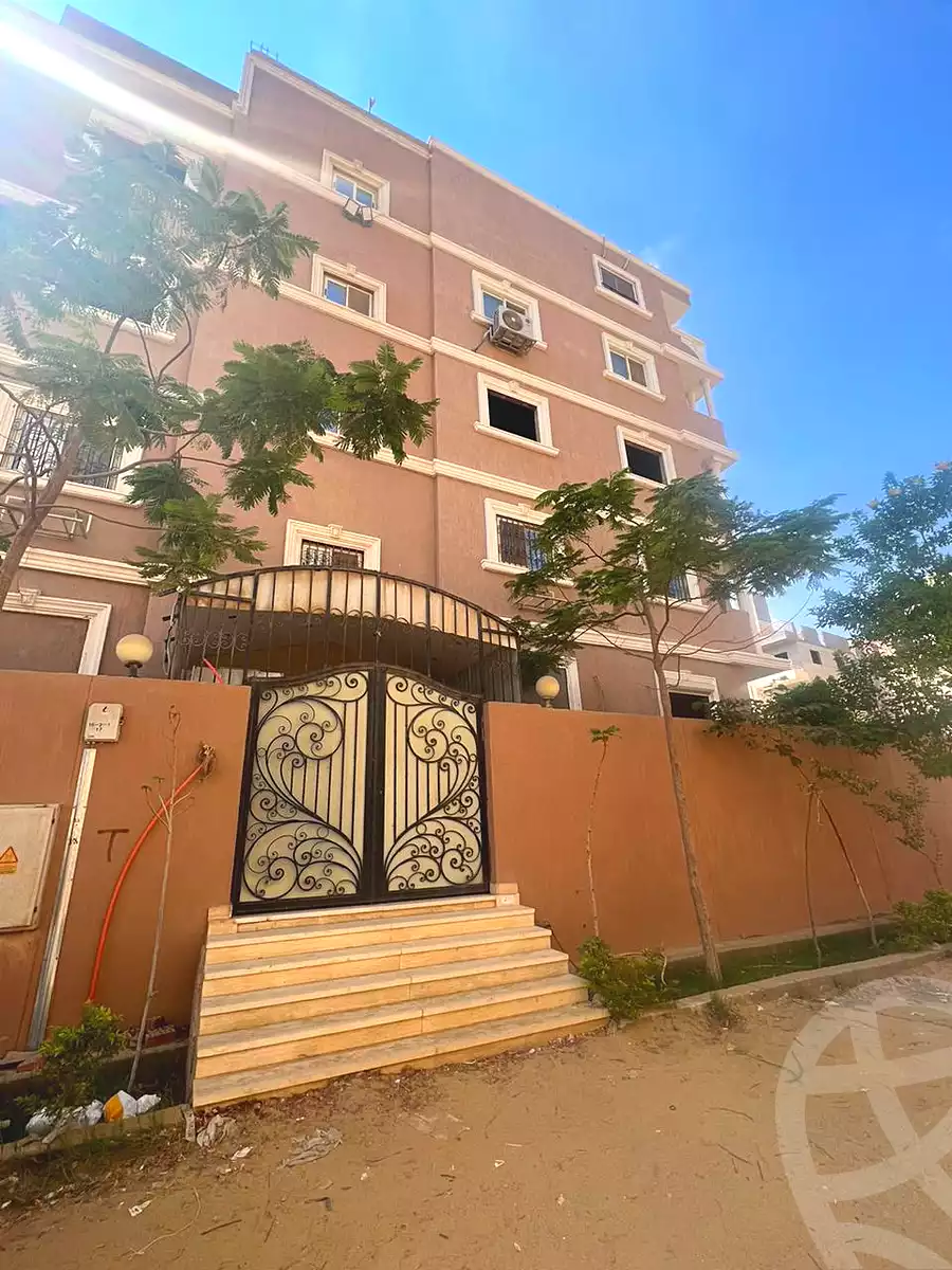https://aqarmap.com.eg/ar/listing/6868786-for-sale-cairo-6th-of-october-el-tawsaat-el-shamalya