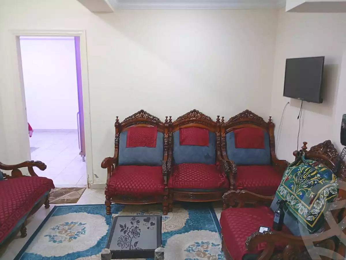 https://aqarmap.com.eg/ar/listing/6868832-for-rent-cairo-6th-of-october-el-ahyaa-neighborhood-7th-mecca-el-mokarrama-st