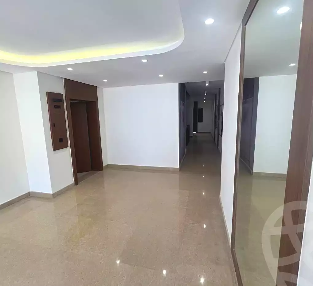 https://aqarmap.com.eg/en/listing/6869072-for-sale-cairo-el-sheikh-zayed-city-lshykh-zyd-ljdyd-mar-ville-compound-almarasem