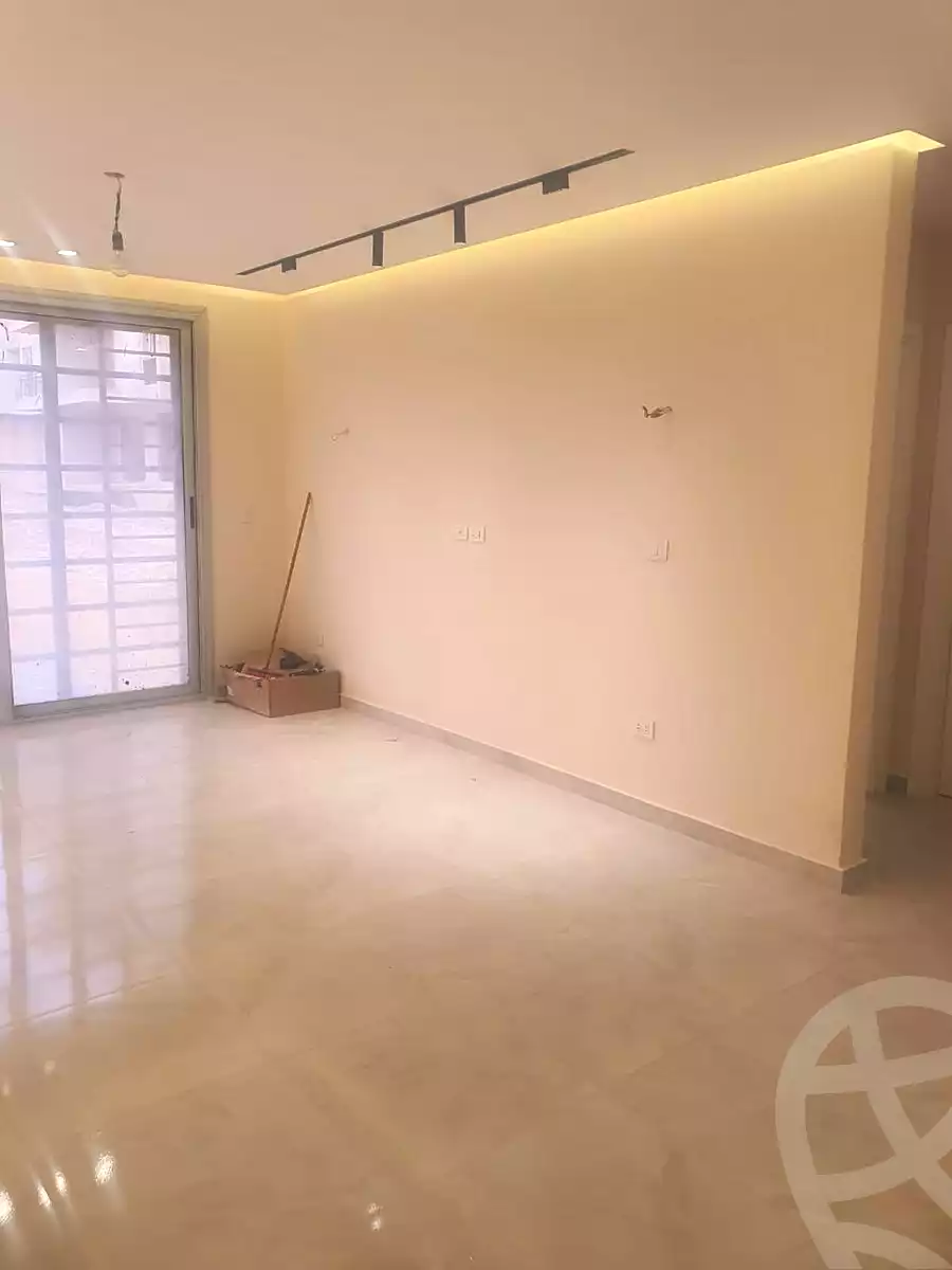 https://aqarmap.com.eg/en/listing/6869098-for-rent-cairo-6th-of-october-compounds-creek-park