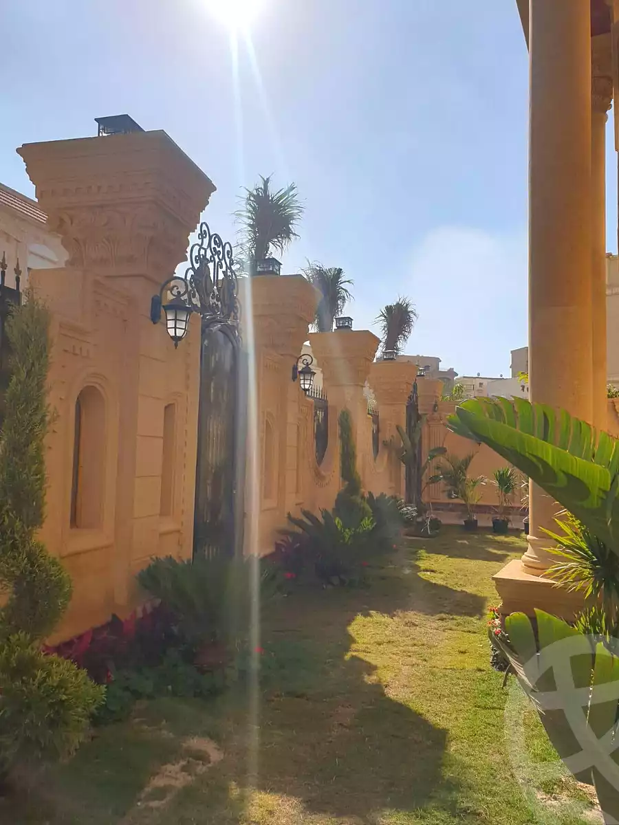 https://aqarmap.com.eg/en/listing/6869937-for-sale-cairo-new-cairo-compounds-ganaty