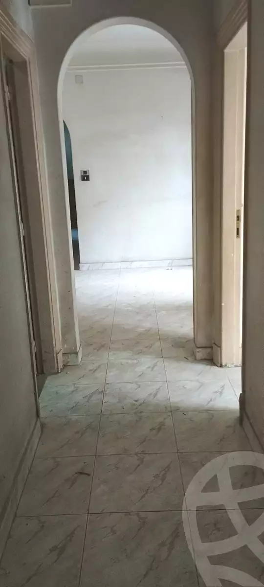 https://aqarmap.com.eg/ar/listing/6870205-for-rent-cairo-downtown-el-azbakya-mohamed-bek-el-alfy-st