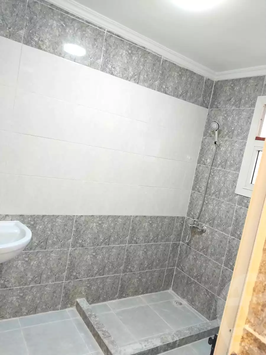 https://aqarmap.com.eg/ar/listing/6870285-for-sale-alexandria-al-agamy-el-hanouvel-al-haded-we-al-soulb-st