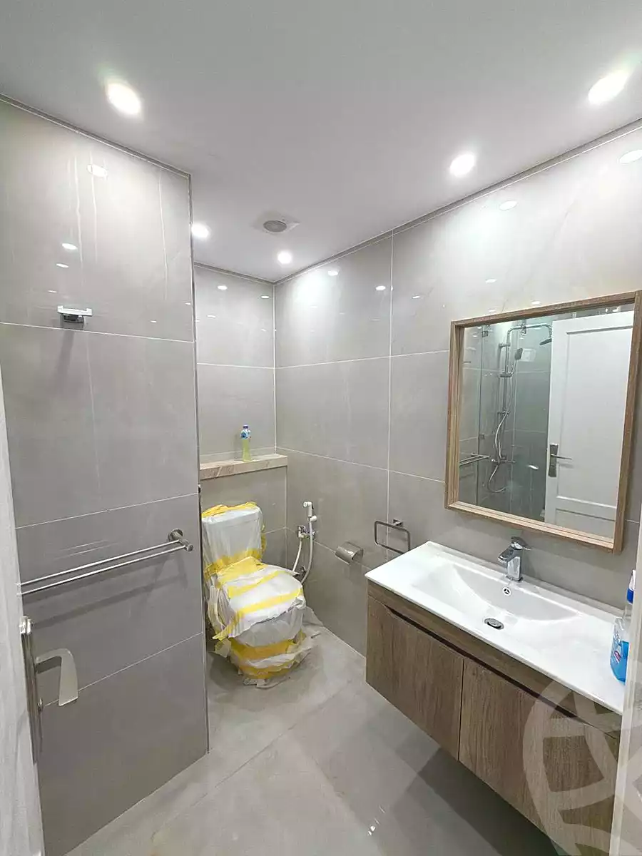 https://aqarmap.com.eg/ar/listing/6870473-for-sale-cairo-new-cairo-lrhb-city-phase-2-amr-ibn-el-aas-st