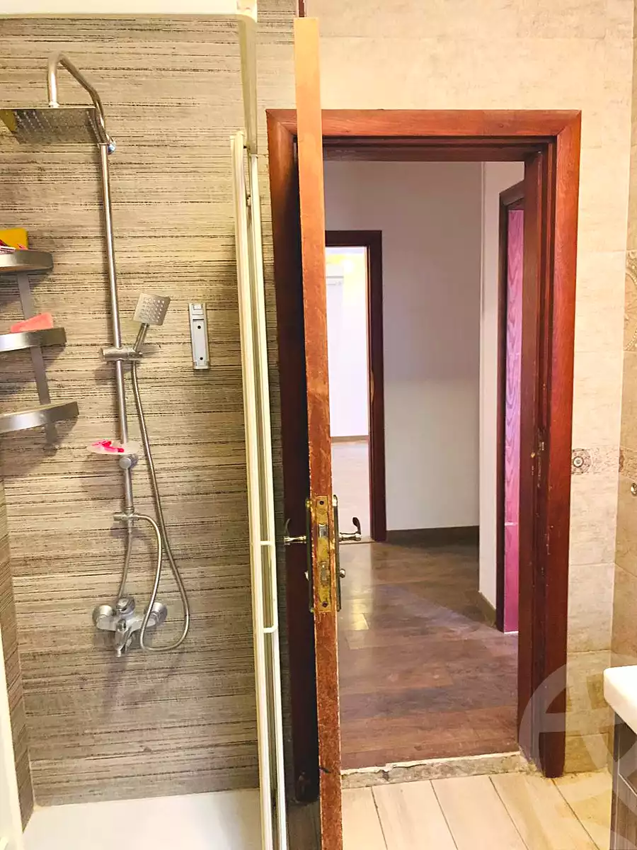 https://aqarmap.com.eg/ar/listing/6870494-for-sale-cairo-new-cairo-lrhb-city-phase-4-ahmed-oraby-st