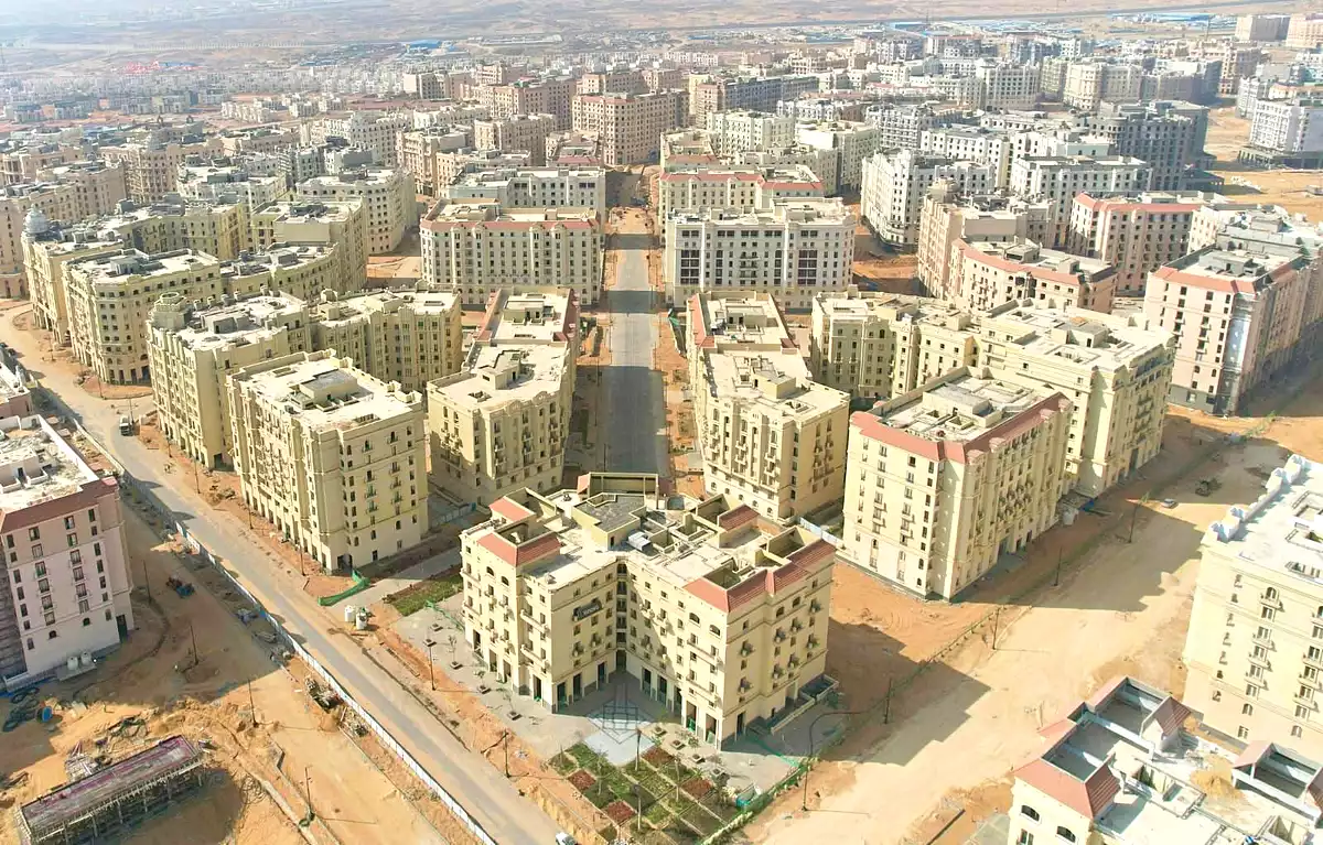 شقة بـ٣ غرف نوم في نيو جاردن سيتى، صورة ٣ من ١٧