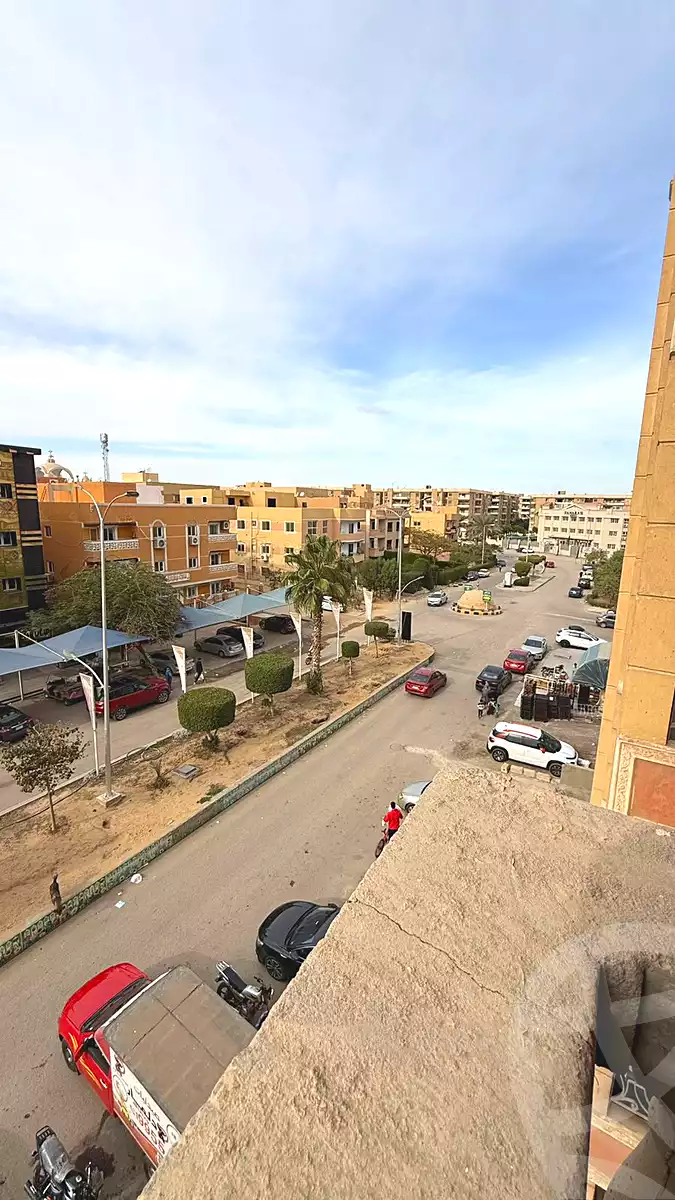 https://aqarmap.com.eg/en/listing/6870917-for-sale-cairo-6th-of-october-hadaeq-october-compounds-el-fardoos-city