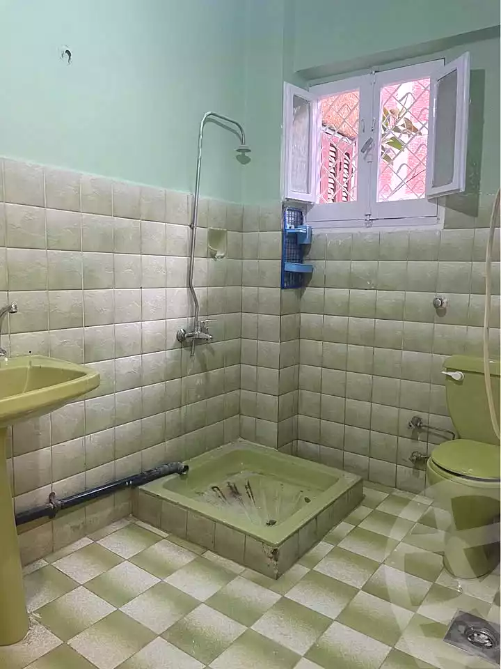 https://aqarmap.com.eg/ar/listing/6871562-for-sale-alexandria-al-agamy-el-hanouvel-el-kholafaa-el-rashdeen-st