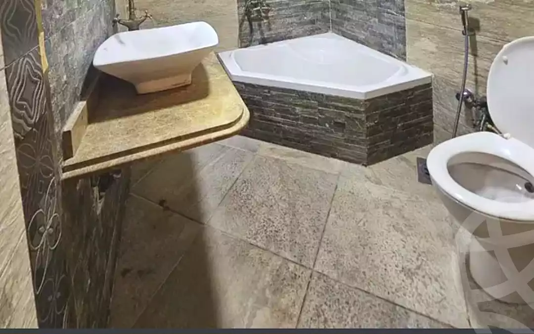 https://aqarmap.com.eg/ar/listing/6872018-for-rent-alexandria-el-montazah-compounds-in-el-montazah-marseilia-florence
