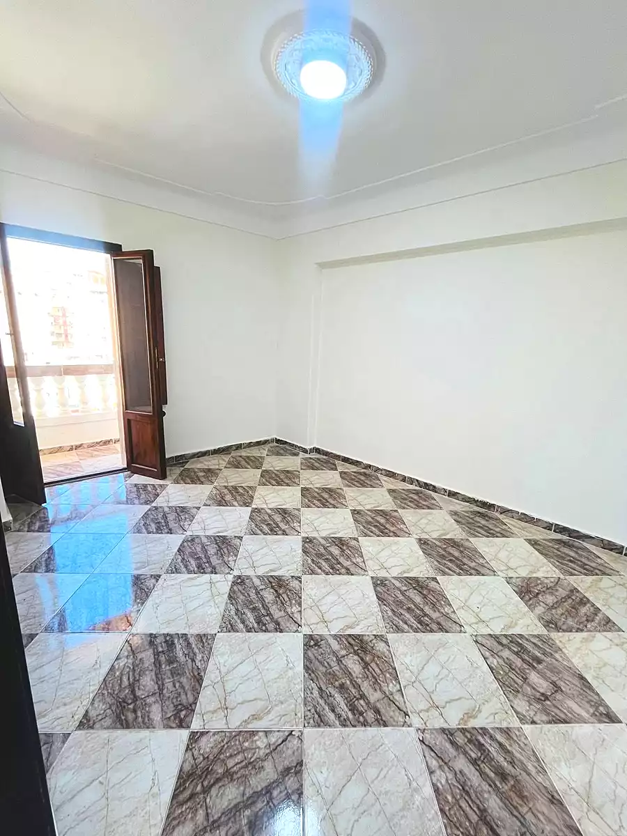 https://aqarmap.com.eg/en/listing/6872248-for-sale-alexandria-lsywf-el-falki