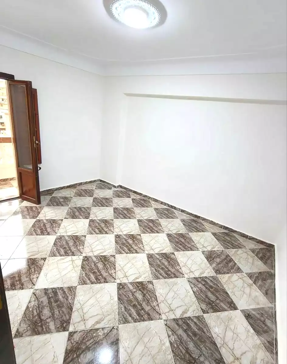 https://aqarmap.com.eg/en/listing/6872664-for-sale-alexandria-lsywf-el-falki
