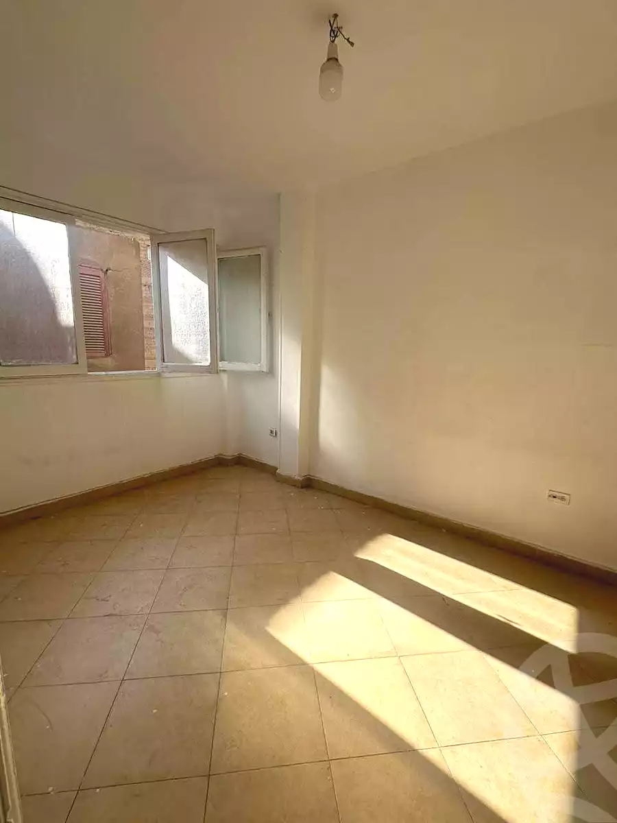 https://aqarmap.com.eg/ar/listing/6872752-for-sale-cairo-el-haram-shareaa-naser-el-thawrah