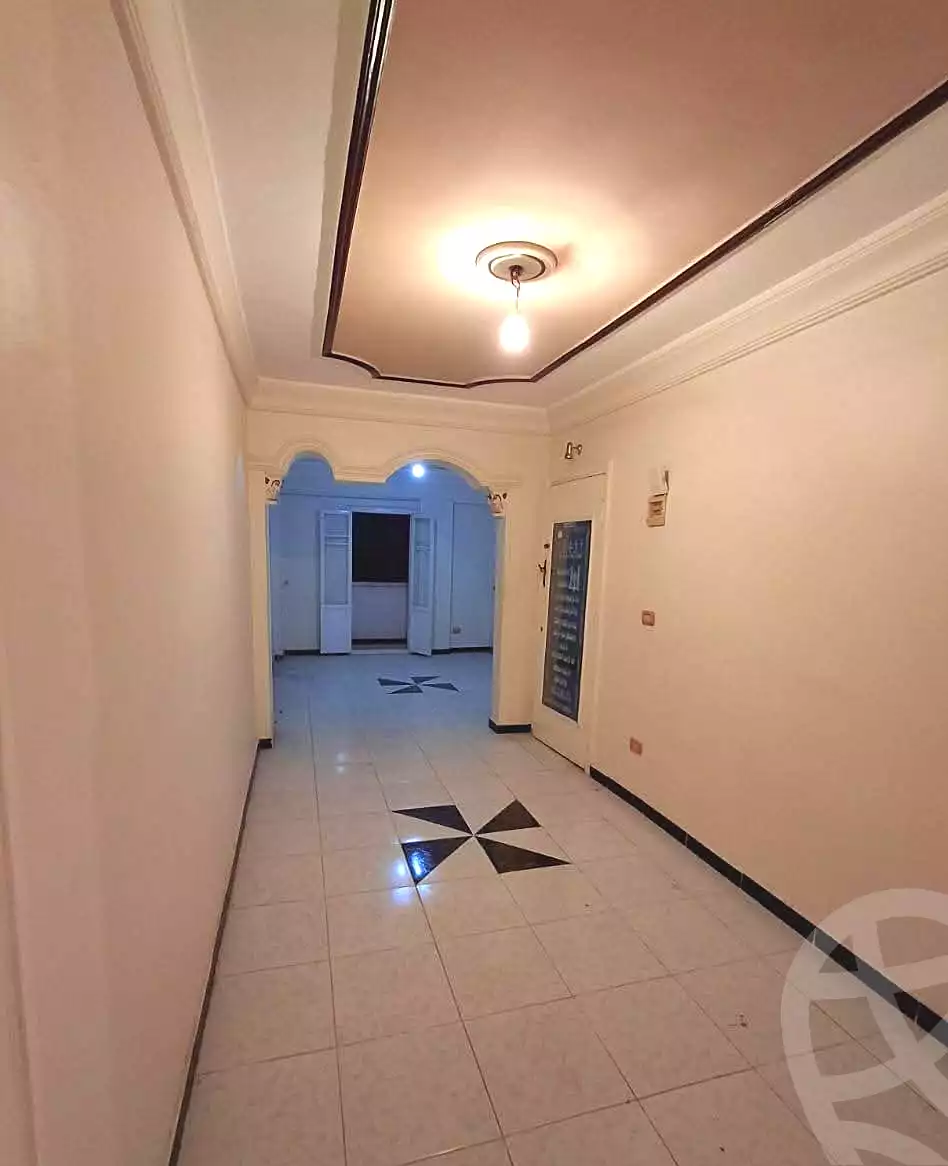 https://aqarmap.com.eg/en/listing/6874048-for-sale-alexandria-lsywf-el-falki