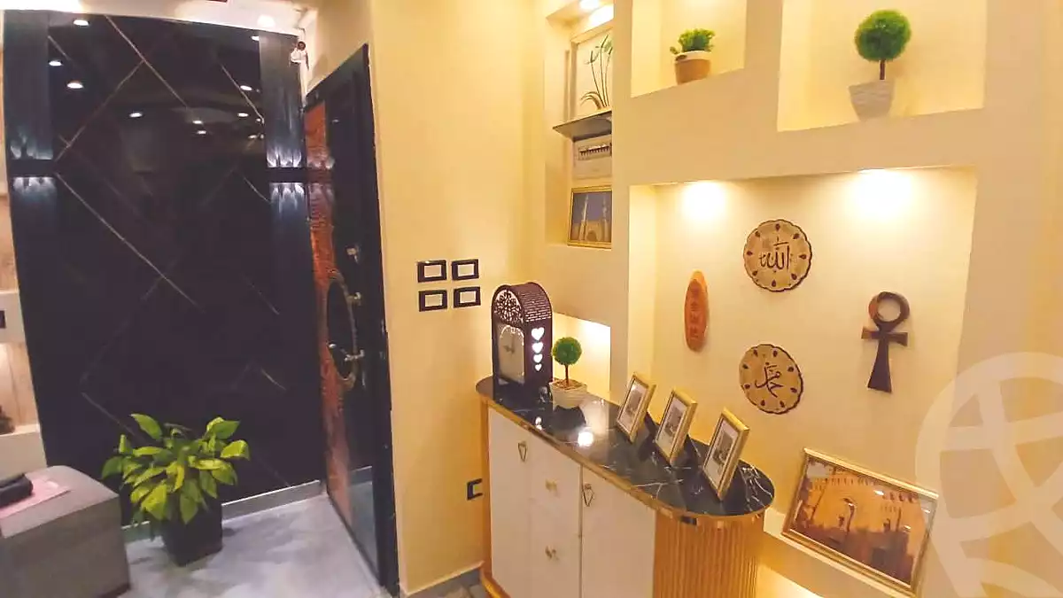 https://aqarmap.com.eg/ar/listing/6874056-for-rent-alexandria-miami-abou-el-arab-st