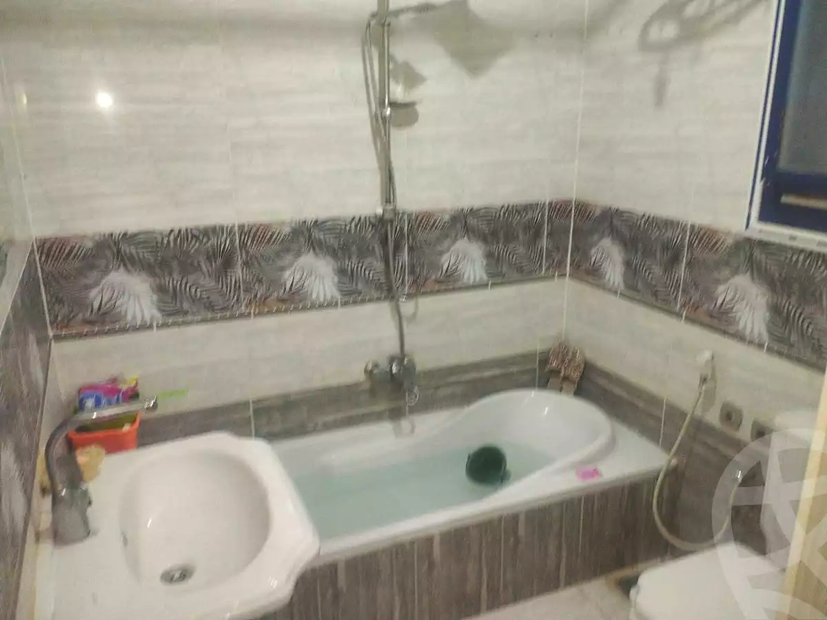 https://aqarmap.com.eg/ar/listing/6874068-for-sale-alexandria-al-agamy-el-hanouvel-el-kholafaa-el-rashdeen-st