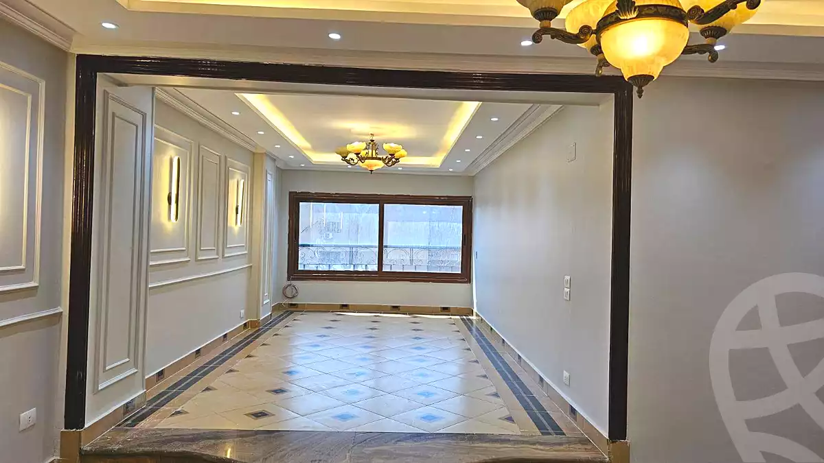 https://aqarmap.com.eg/ar/listing/6874222-for-sale-cairo-helwan-ahmed-enci-st
