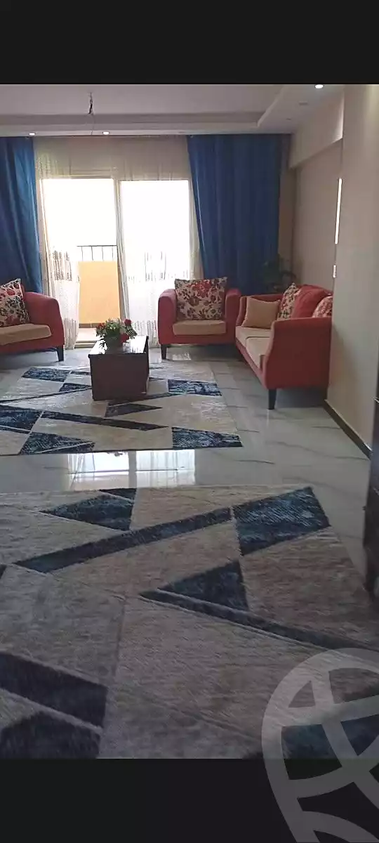 https://aqarmap.com.eg/ar/listing/6874393-for-sale-cairo-helwan-ahmed-enci-st