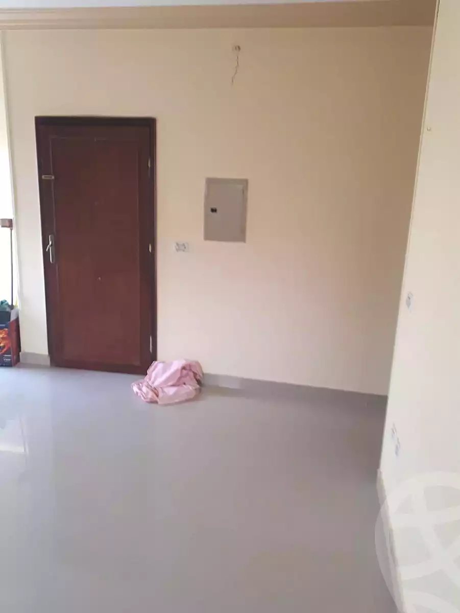 https://aqarmap.com.eg/ar/listing/6874596-for-rent-cairo-new-cairo-compounds-lmn-l-m