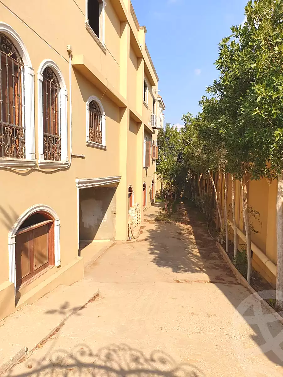 https://aqarmap.com.eg/ar/listing/6874532-for-sale-cairo-el-sheikh-zayed-city-el-hay-eltaseaa-area-4
