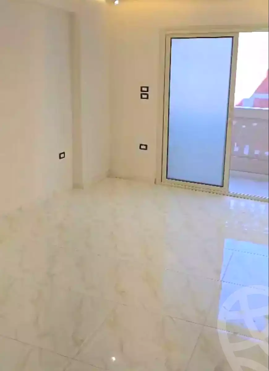 https://aqarmap.com.eg/en/listing/6875069-for-sale-alexandria-lsywf-el-daraeb-st