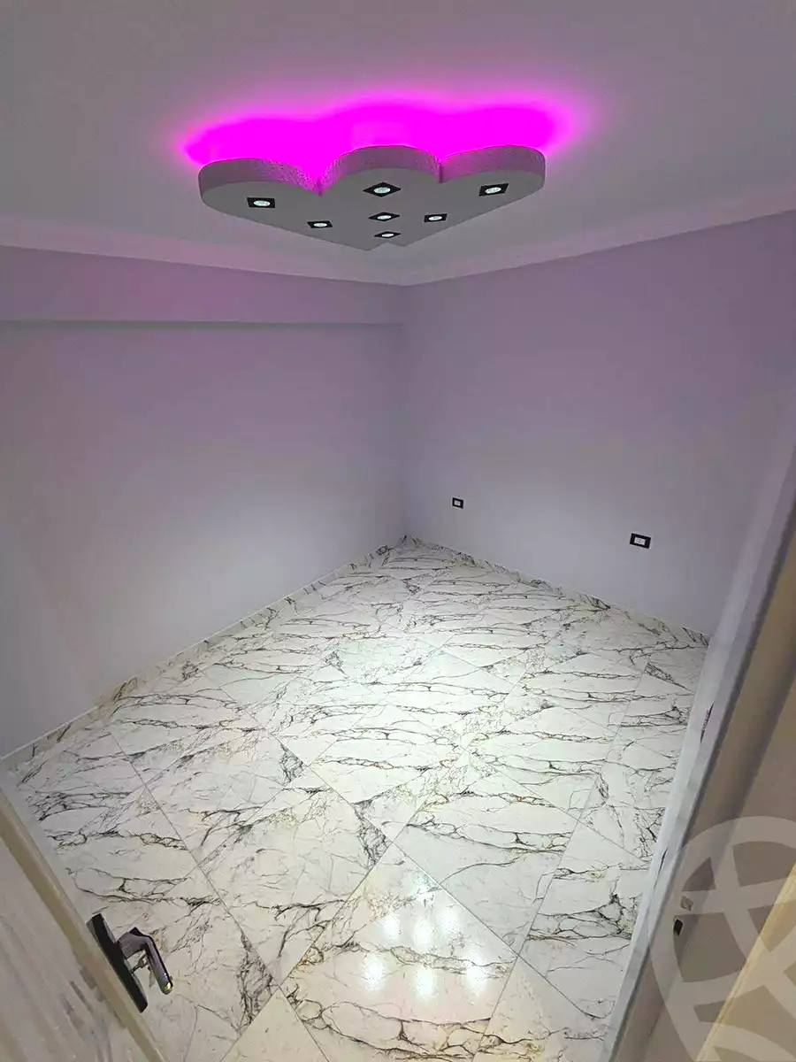 https://aqarmap.com.eg/ar/listing/6875318-for-sale-alexandria-al-agamy-bw-ywsf