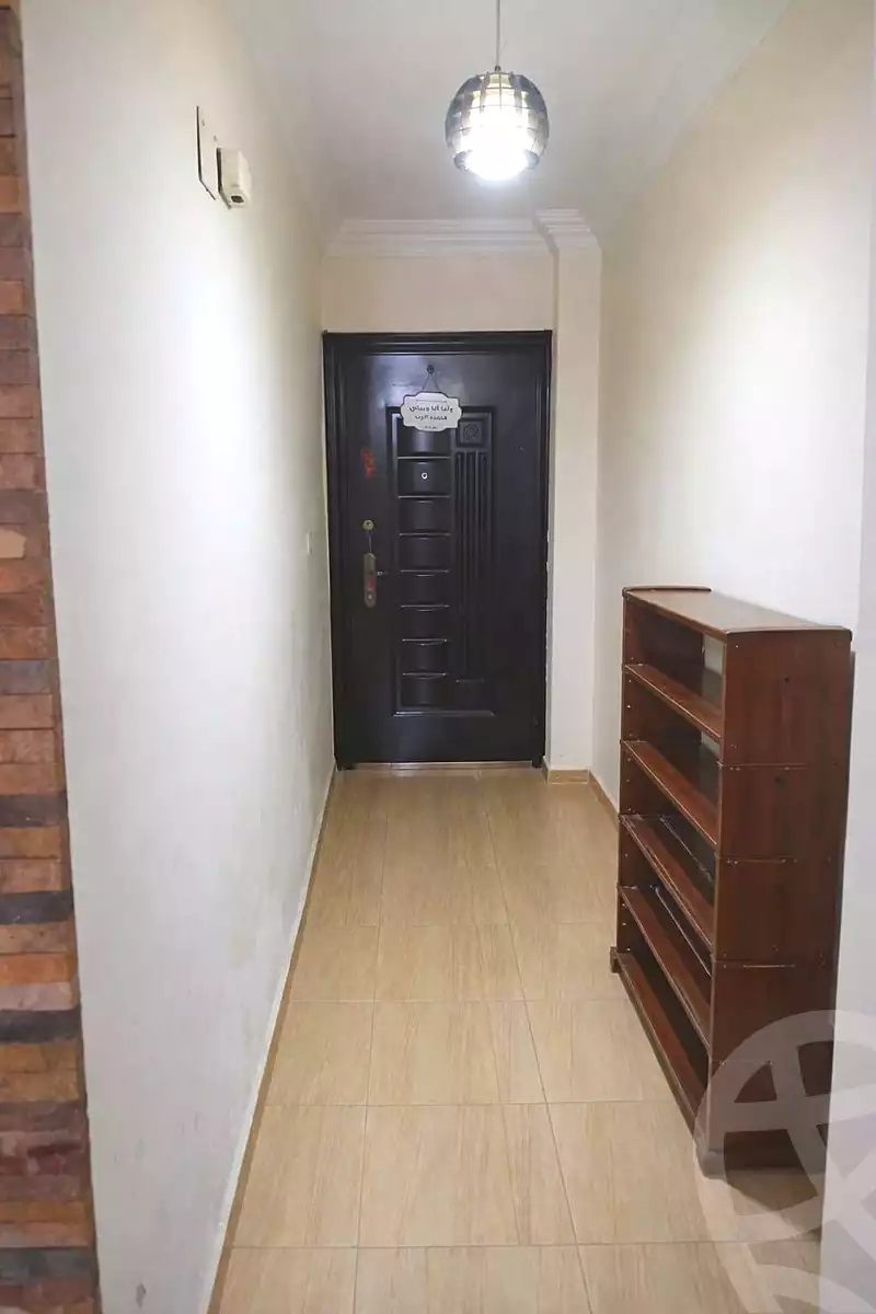 https://aqarmap.com.eg/ar/listing/6877220-for-sale-cairo-helwan-el-shareaa-el-sharby-st