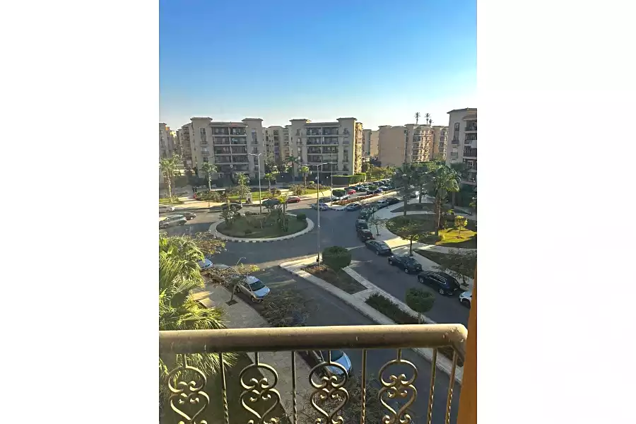 https://aqarmap.com.eg/ar/listing/6877837-for-sale-cairo-new-cairo-lrhb-city-mtdd-lrhb-phase-7