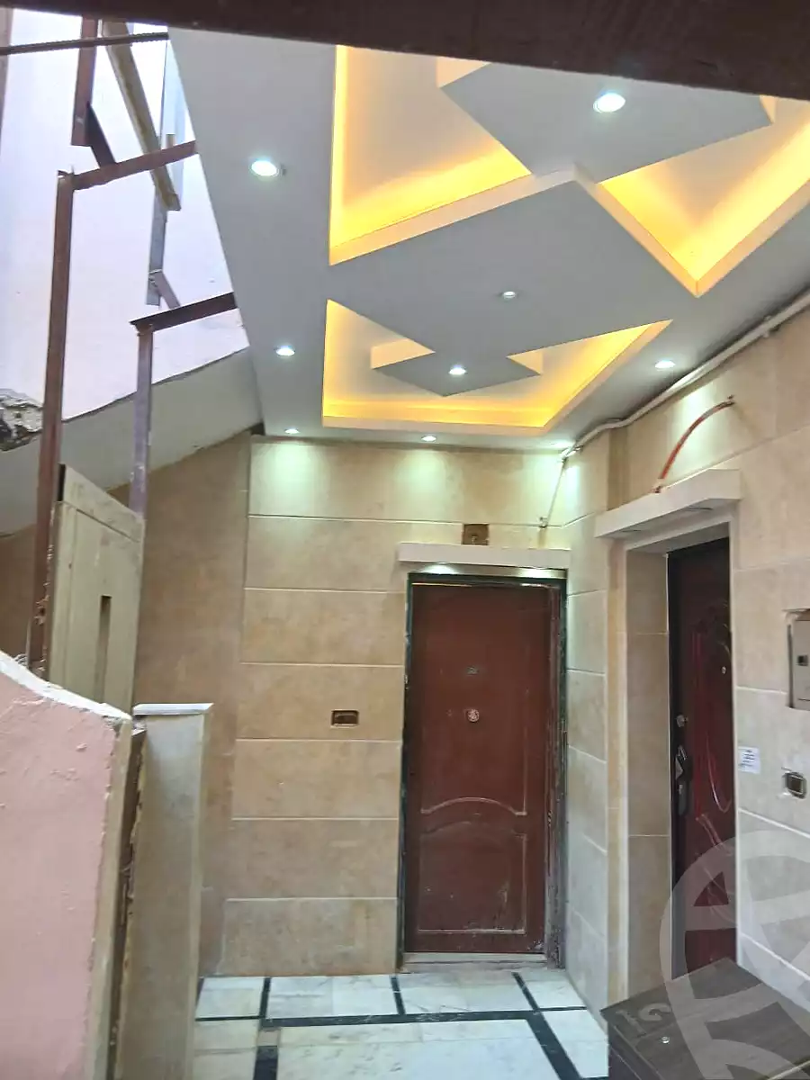 https://aqarmap.com.eg/ar/listing/6877937-for-sale-cairo-el-sheikh-zayed-city-el-hay-el-hady-ashaer-area-1-street-10