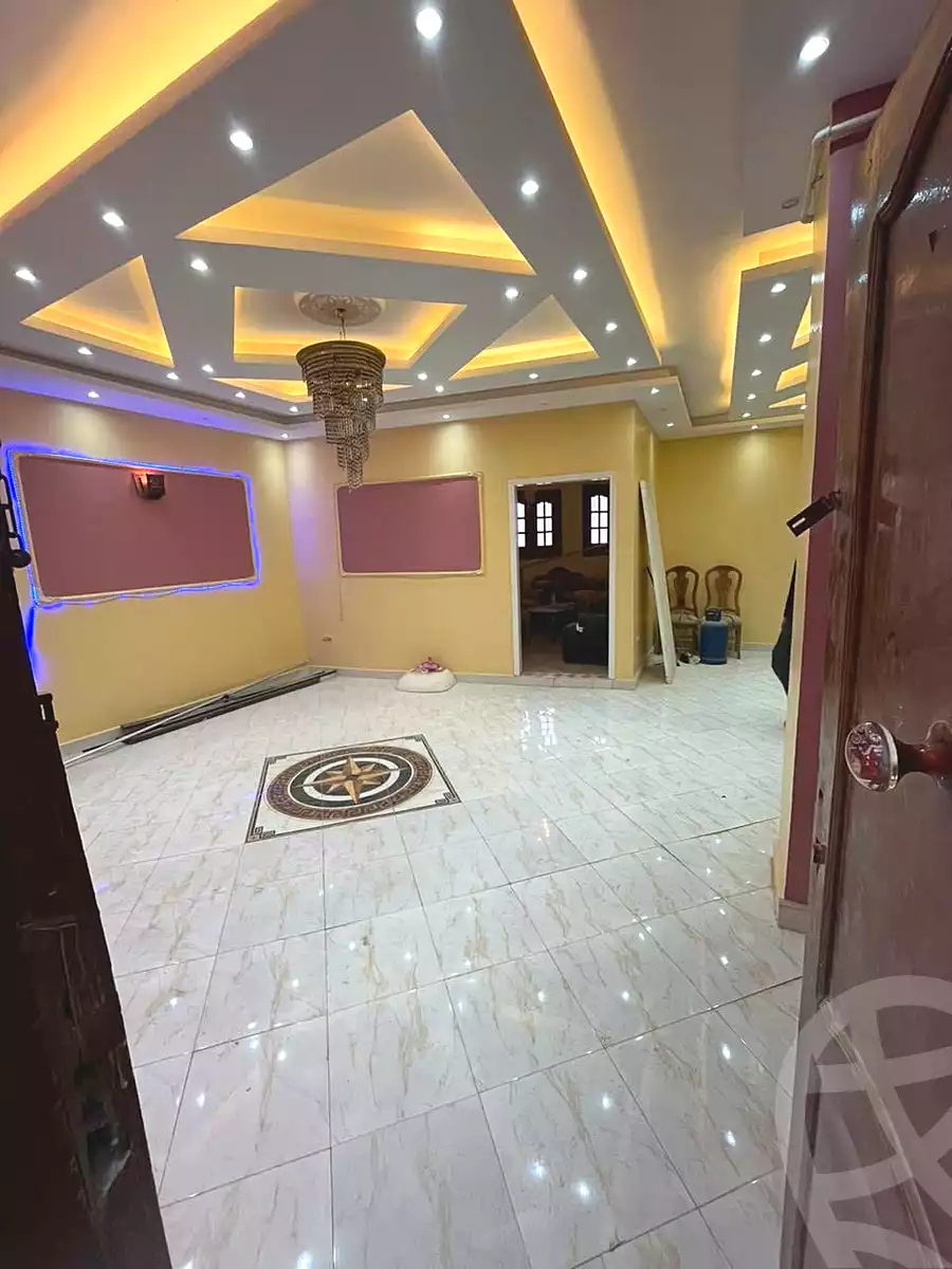https://aqarmap.com.eg/ar/listing/6877942-for-sale-cairo-el-sheikh-zayed-city-el-hay-el-hady-ashaer-area-2-street-20
