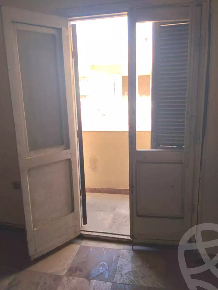 https://aqarmap.com.eg/ar/listing/6877548-for-sale-cairo-helwan-helwan-el-sharkeya-abd-el-rahman-pasha-st