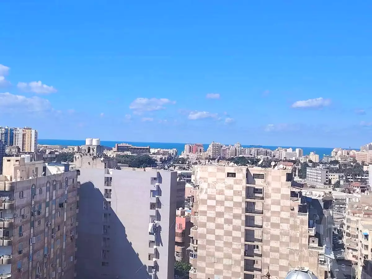 https://aqarmap.com.eg/ar/listing/6879007-for-sale-alexandria-moharram-bey-tryq-qn-lswys