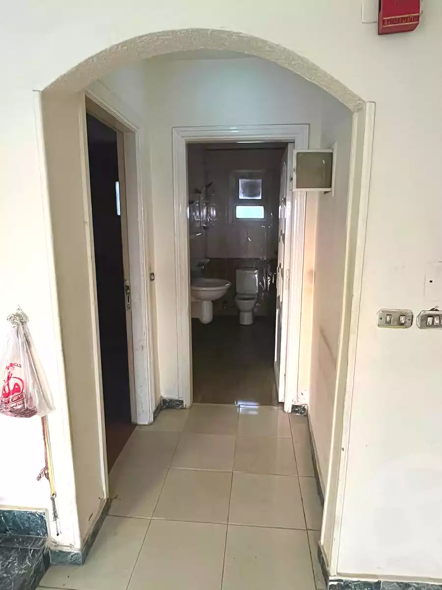 https://aqarmap.com.eg/ar/listing/6879806-for-rent-cairo-6th-of-october-el-ahyaa-neighborhood-3rd-al-hay-al-thalith-st