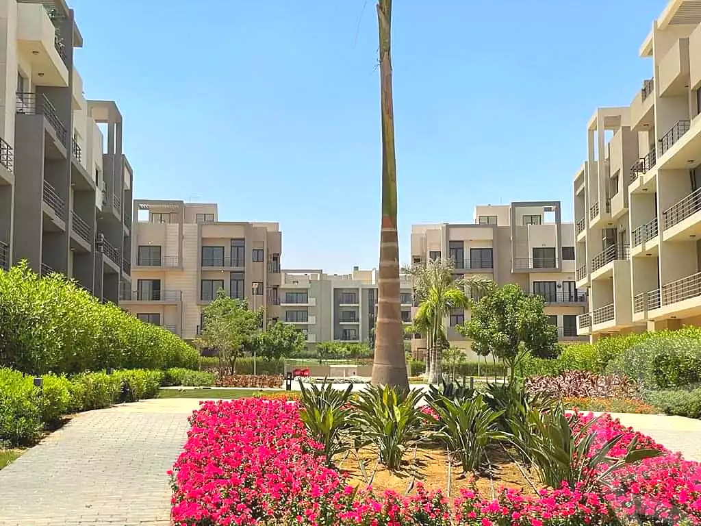 شقة بـ٣ غرف نوم في فيفث سكوير المراسم، صورة ٨ من ٩