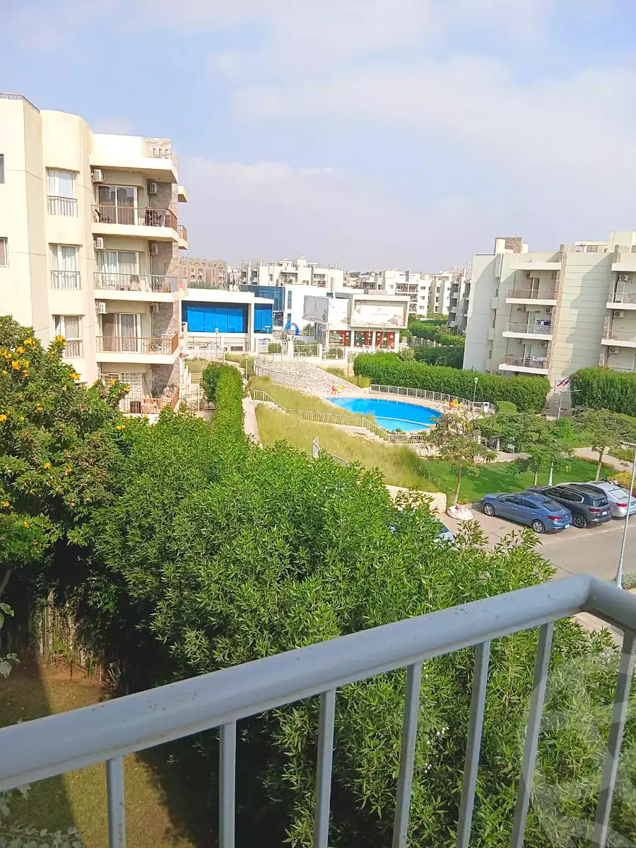 https://aqarmap.com.eg/ar/listing/6882077-for-rent-cairo-el-sheikh-zayed-city-compounds-dh-drys