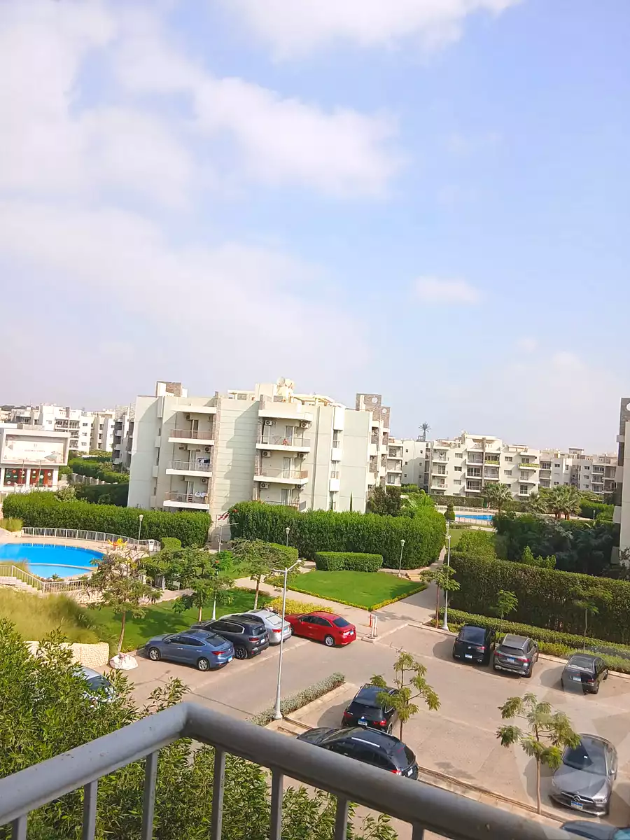 https://aqarmap.com.eg/ar/listing/6882077-for-rent-cairo-el-sheikh-zayed-city-compounds-dh-drys