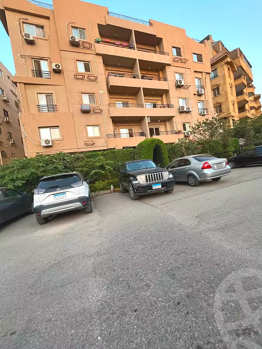 https://aqarmap.com.eg/ar/listing/6882596-for-sale-cairo-new-cairo-el-banafsg-el-banafsag-omarat-al-gabri-st