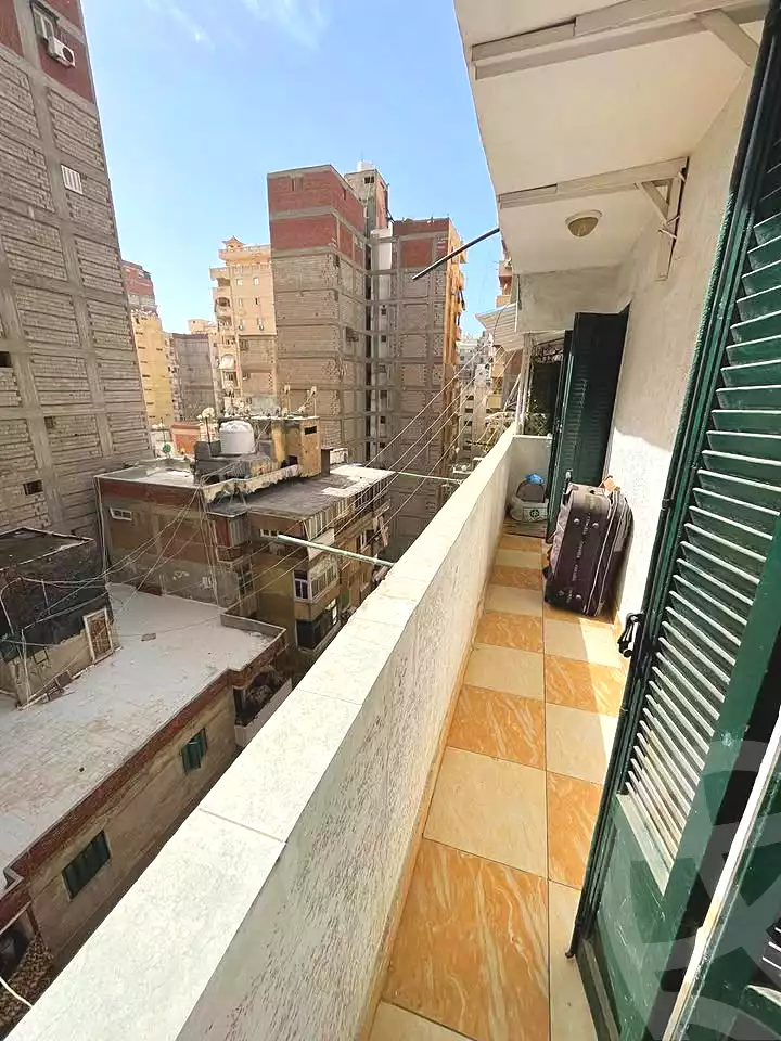 https://aqarmap.com.eg/en/listing/6882848-for-sale-alexandria-el-mandara-alex-el-mandara-bahri-sidi-kamal-st