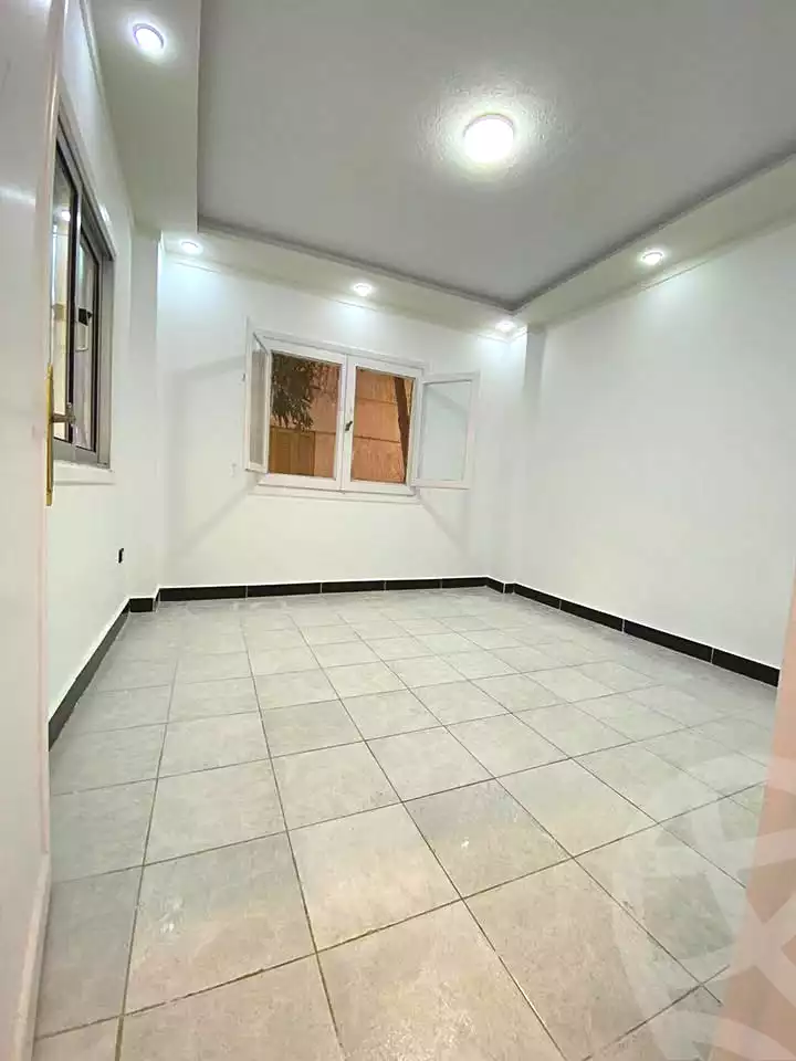 https://aqarmap.com.eg/ar/listing/6882889-for-sale-alexandria-al-agamy-shataa-el-nakheel