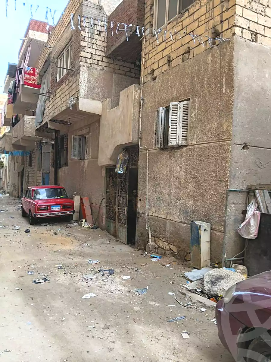 https://aqarmap.com.eg/en/listing/6883692-for-sale-alexandria-al-agamy-el-hanouvel-radwan-st