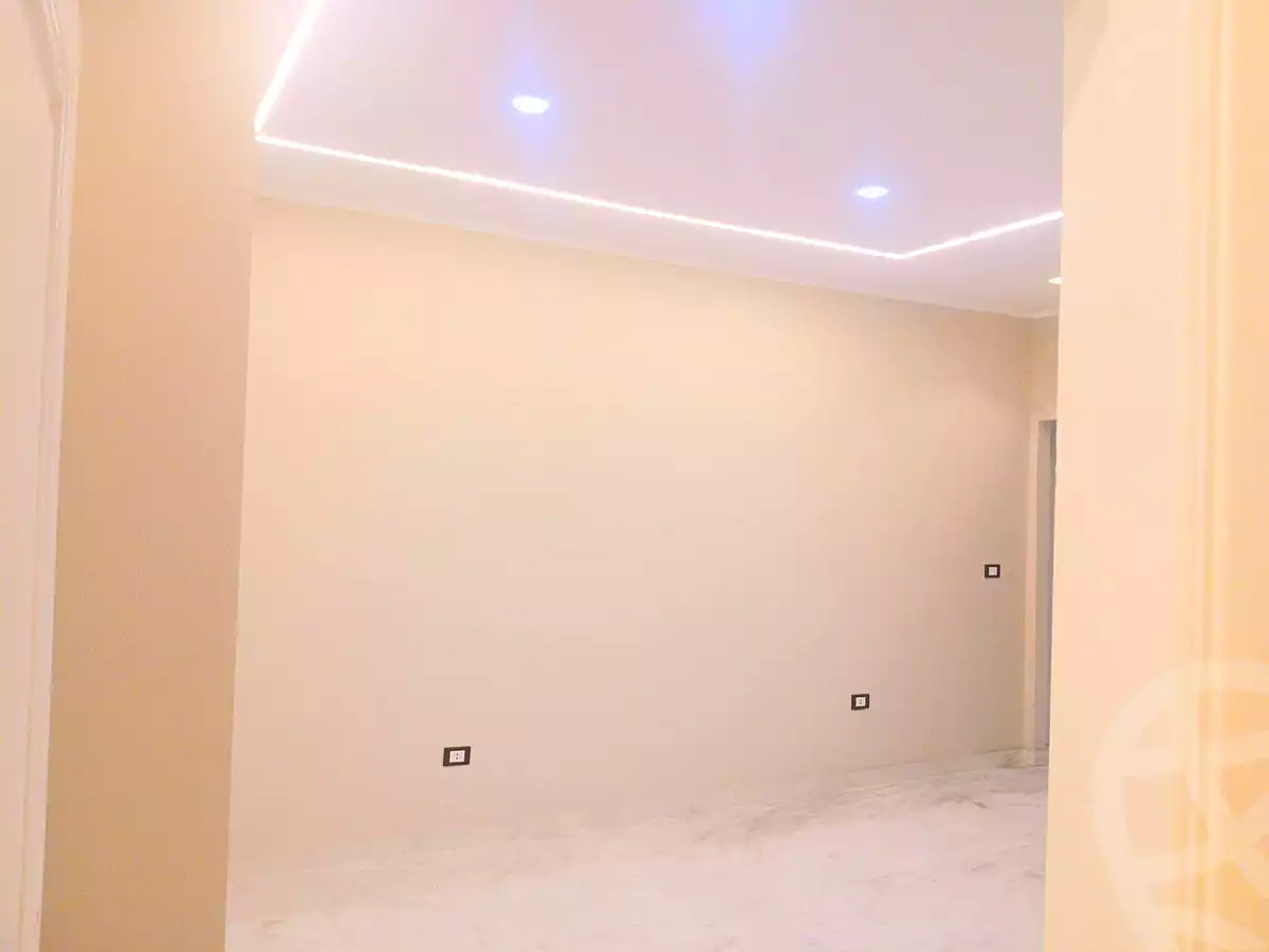 https://aqarmap.com.eg/ar/listing/6884349-for-sale-alexandria-al-agamy-el-hanouvel-al-haded-we-al-soulb-st