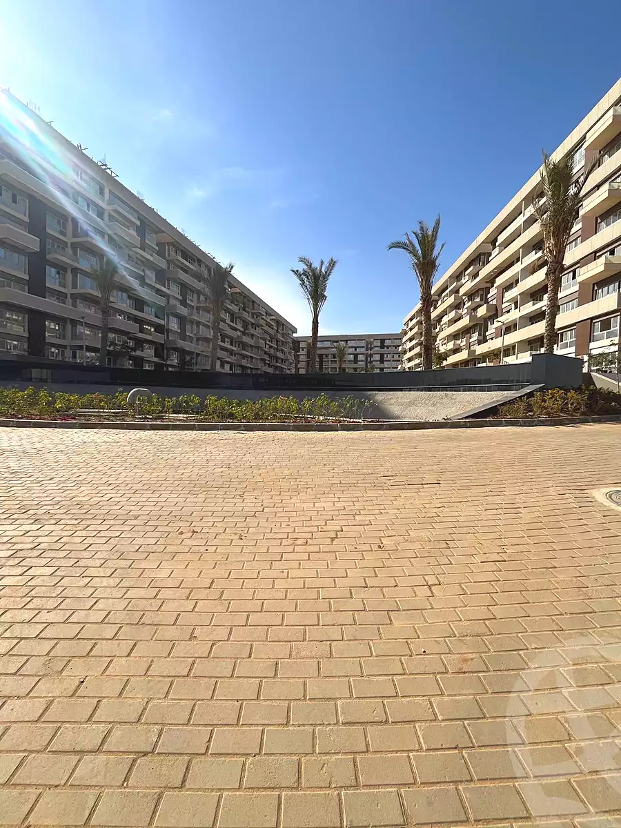 https://aqarmap.com.eg/ar/listing/6884583-for-sale-cairo-new-administrative-capital-r7-scenario