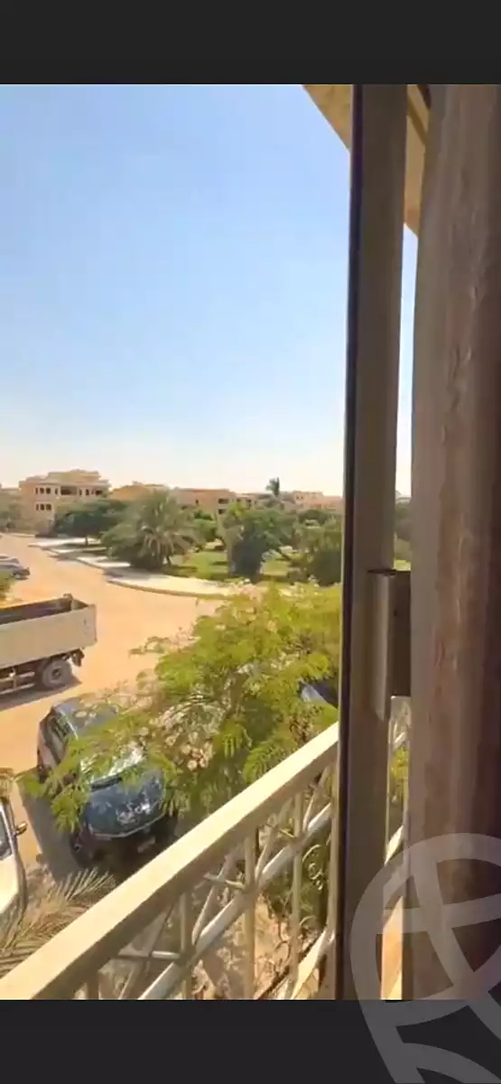https://aqarmap.com.eg/ar/listing/6884695-for-sale-cairo-new-cairo-ganob-el-akadamiya-south-academy-a-zaid-ebn-haretha-st
