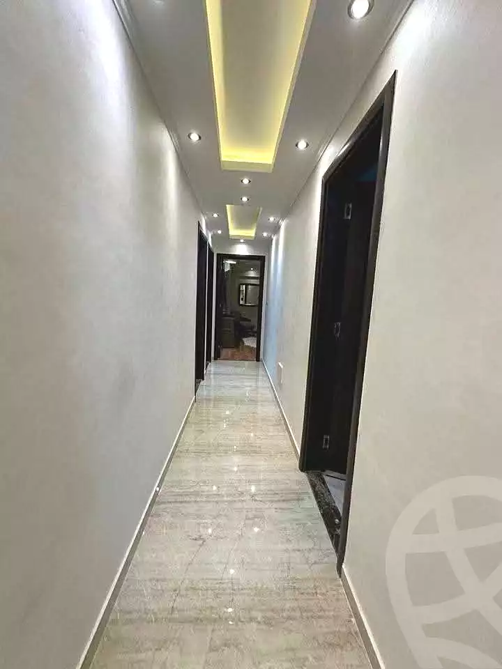 https://aqarmap.com.eg/en/listing/6884774-for-sale-cairo-new-administrative-capital-r8-madai-compound-larz