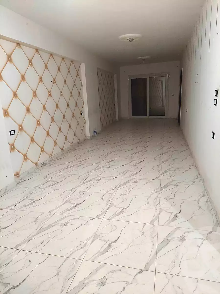 https://aqarmap.com.eg/en/listing/6885832-for-rent-alexandria-new-miami-eskot