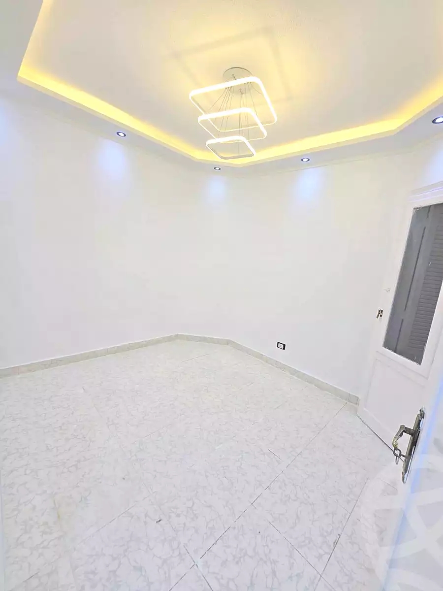 https://aqarmap.com.eg/ar/listing/6886335-for-sale-alexandria-al-agamy-shataa-el-nakheel-street-10