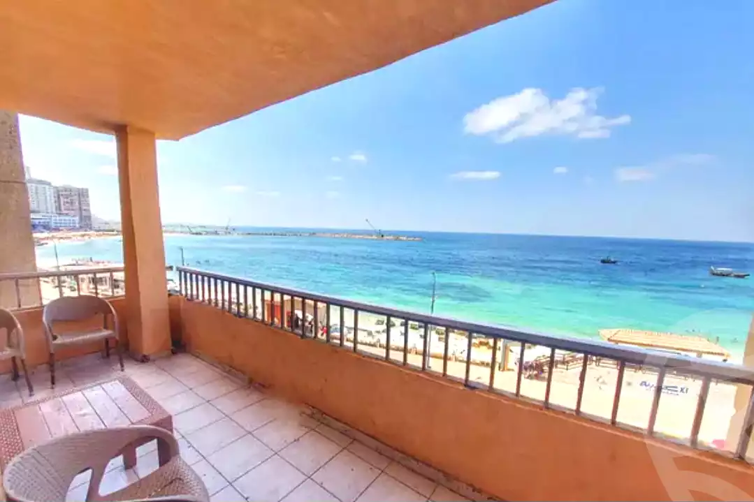 https://aqarmap.com.eg/ar/listing/6886457-for-rent-alexandria-miami
